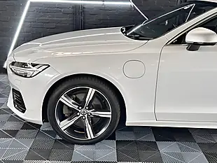 Used 2019 Volvo S90 R-Design Pro Crystal White Pearlescent - Interior and Exterior details 8
