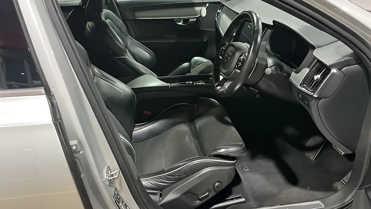 Used 2019 Volvo S90 R-Design Silver - Interior and Exterior details 14