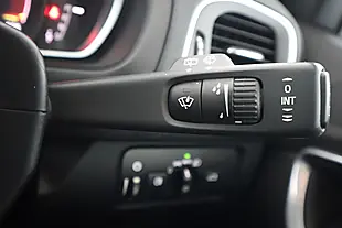 Used 2019 Volvo V40 Cross Country Pro Blue - Interior and Exterior details 19