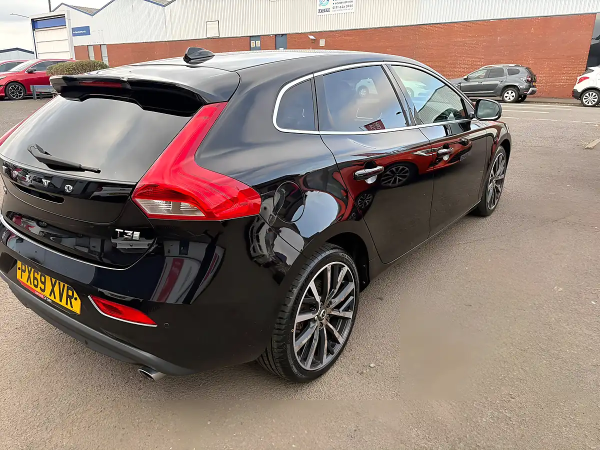 Used 2019 Volvo V40 Inscription Edition Black - Interior and Exterior details 5
