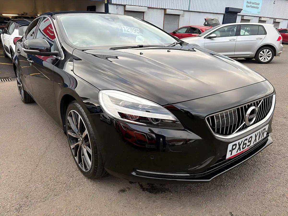 Used 2019 Volvo V40 Inscription Edition Black - Interior and Exterior details 8