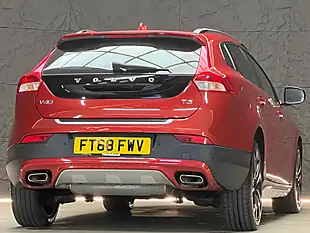 Used 2019 Volvo V40 Pro Red - Interior and Exterior details 10