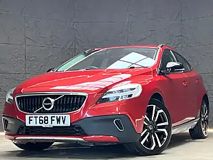 Used 2019 Volvo V40 Pro Red - Interior and Exterior details 2