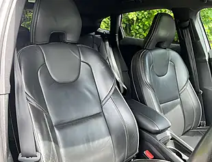 Used 2019 Volvo V40 R-Design Edition Bright Silver - Interior and Exterior details 13