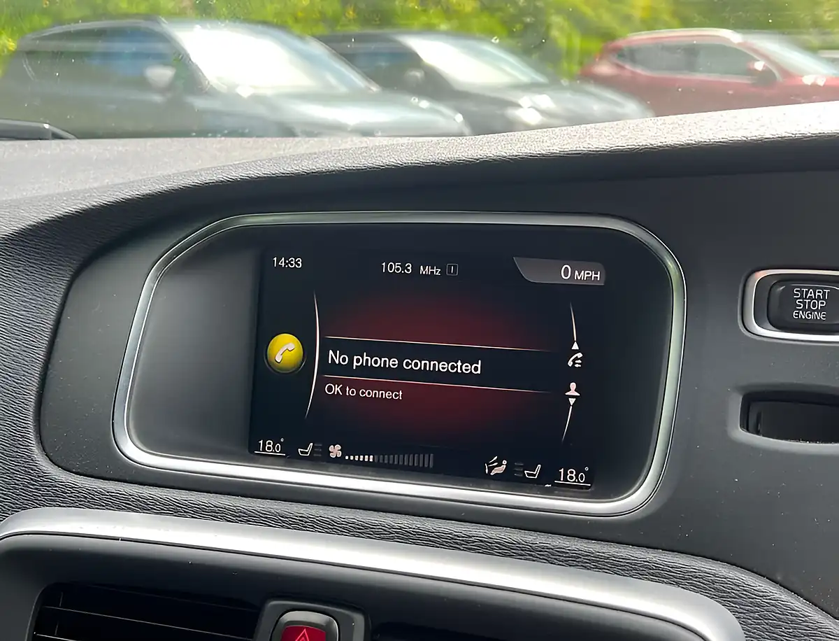 Used 2019 Volvo V40 R-Design Edition Bright Silver - Interior and Exterior details 15