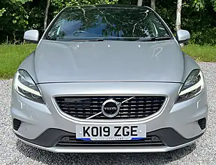 Used 2019 Volvo V40 R-Design Edition Bright Silver - Interior and Exterior details 8