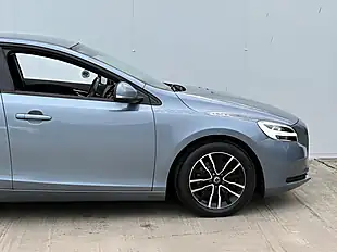 Used 2019 Volvo V40 R-Design Edition Bursting Blue - Interior and Exterior details 10