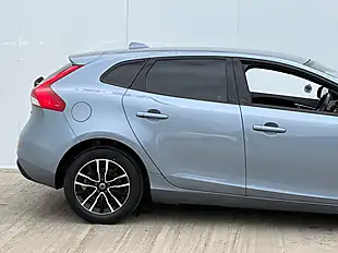 Used 2019 Volvo V40 R-Design Edition Bursting Blue - Interior and Exterior details 11