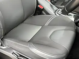Used 2019 Volvo V40 R-Design Edition Bursting Blue - Interior and Exterior details 17