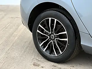 Used 2019 Volvo V40 R-Design Edition Bursting Blue - Interior and Exterior details 9