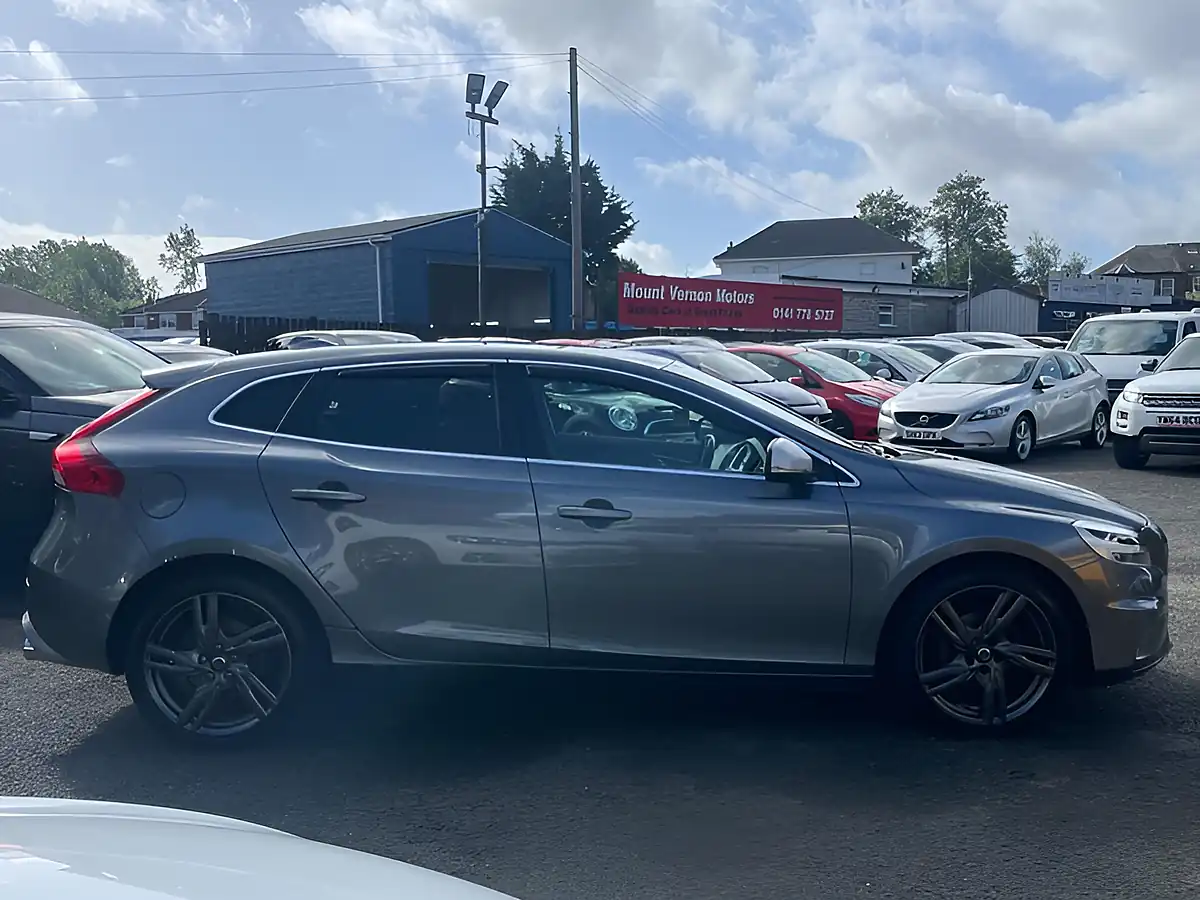 Used 2019 Volvo V40 R-Design Edition Grey - Interior and Exterior details 11