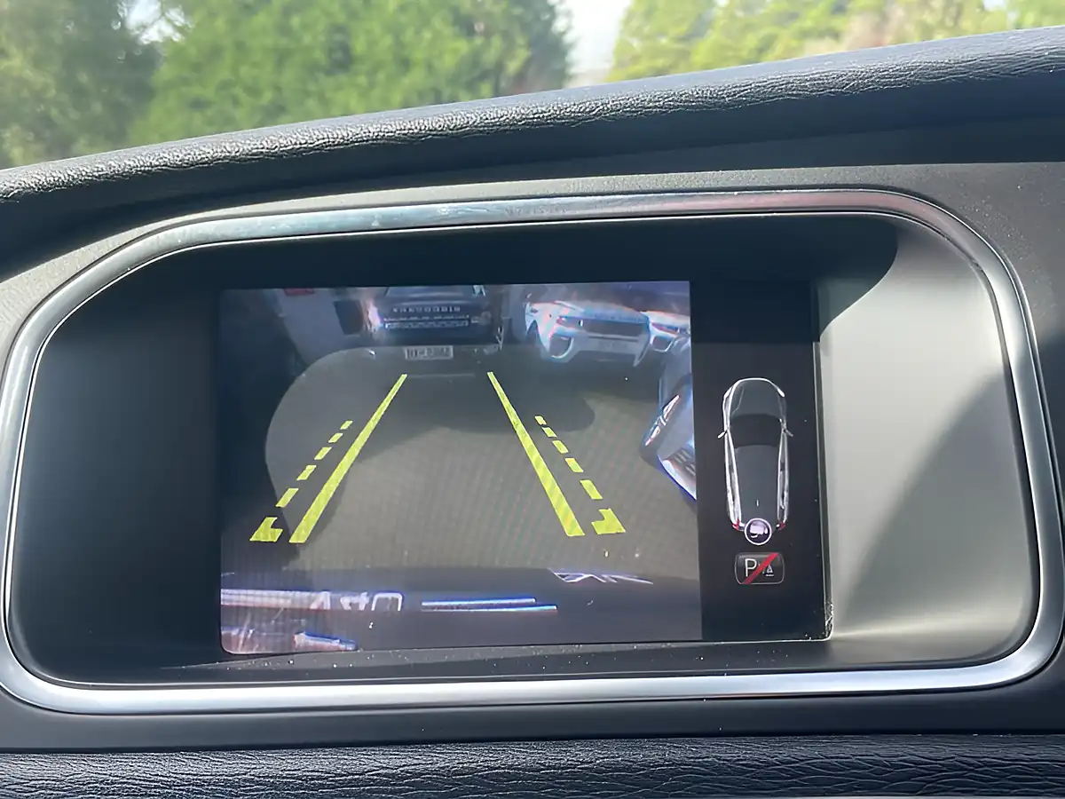Used 2019 Volvo V40 R-Design Edition Grey - Interior and Exterior details 17