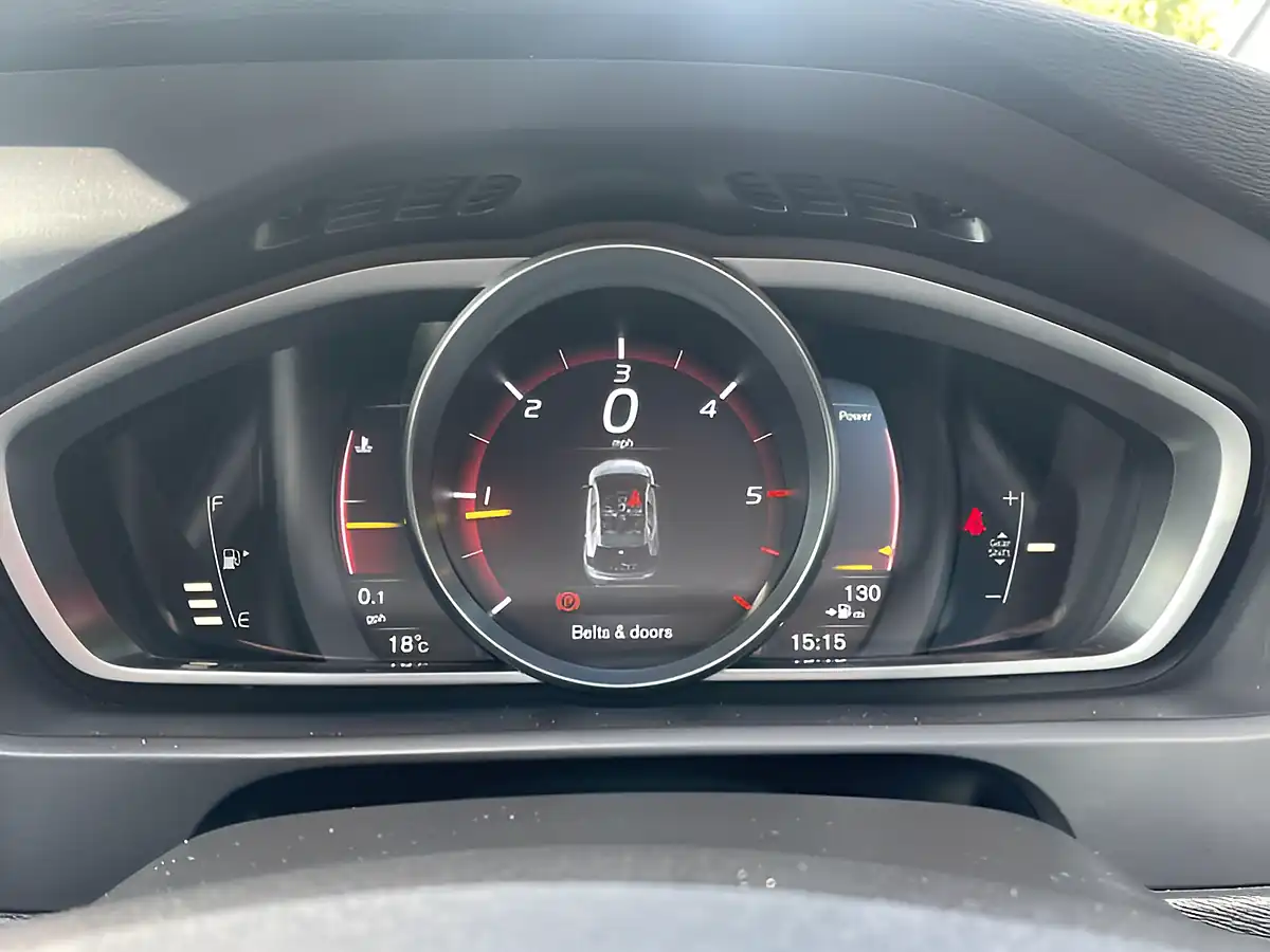 Used 2019 Volvo V40 R-Design Edition Grey - Interior and Exterior details 19