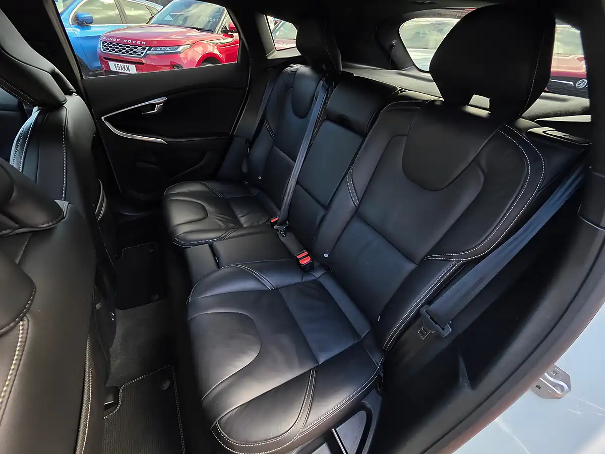 Used 2019 Volvo V40 R-Design Edition Ice White - Interior and Exterior details 12