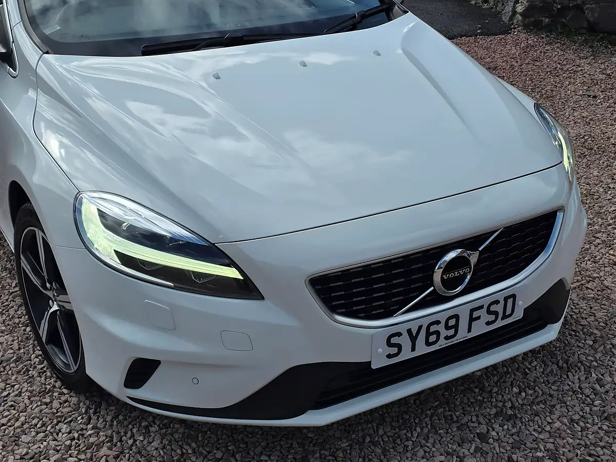 Used 2019 Volvo V40 R-Design Edition Ice White - Interior and Exterior details 2