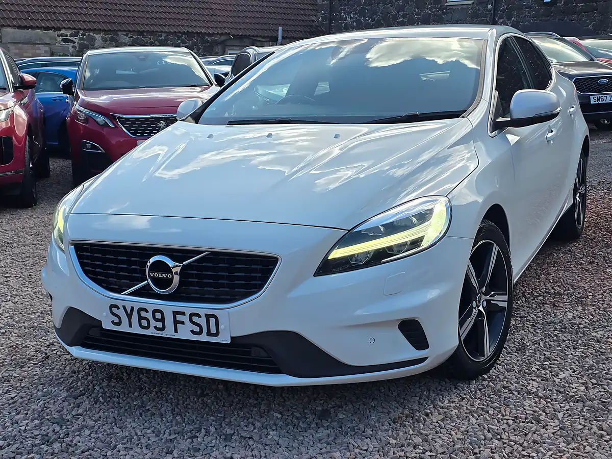 Used 2019 Volvo V40 R-Design Edition Ice White - Interior and Exterior details 5