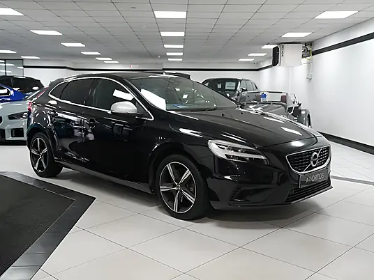 2019 Volvo V40 R-Design 1.5 T3