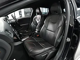 Used 2019 Volvo V40 R-Design Edition Onyx Black - Interior and Exterior details 11