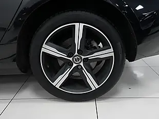 Used 2019 Volvo V40 R-Design Edition Onyx Black - Interior and Exterior details 13