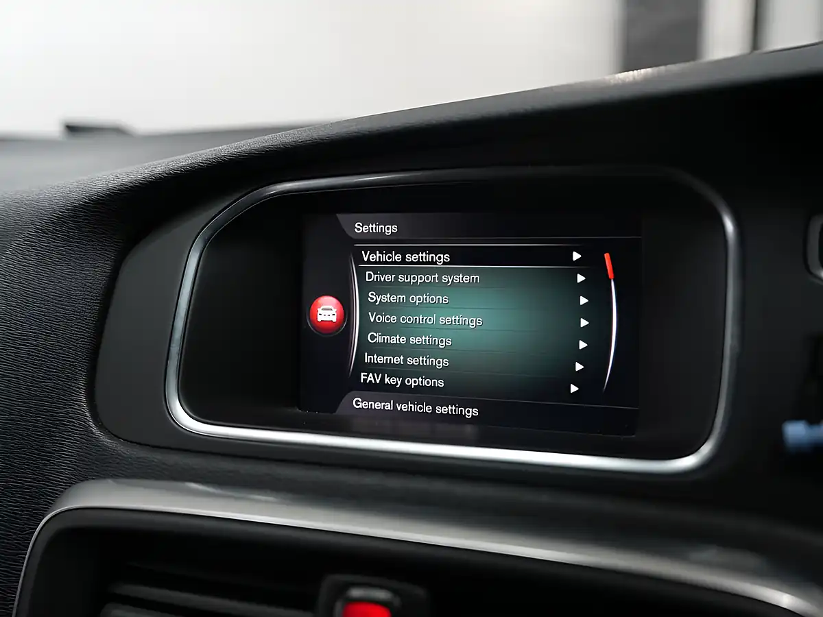 Used 2019 Volvo V40 R-Design Edition Onyx Black - Interior and Exterior details 17