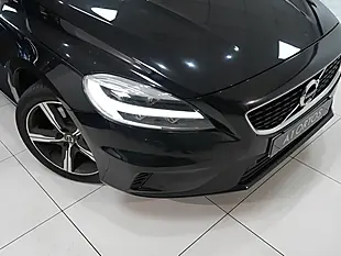Used 2019 Volvo V40 R-Design Edition Onyx Black - Interior and Exterior details 19