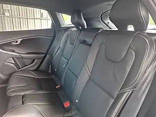 Used 2019 Volvo V40 R-Design Edition Onyx Black - Interior and Exterior details 16