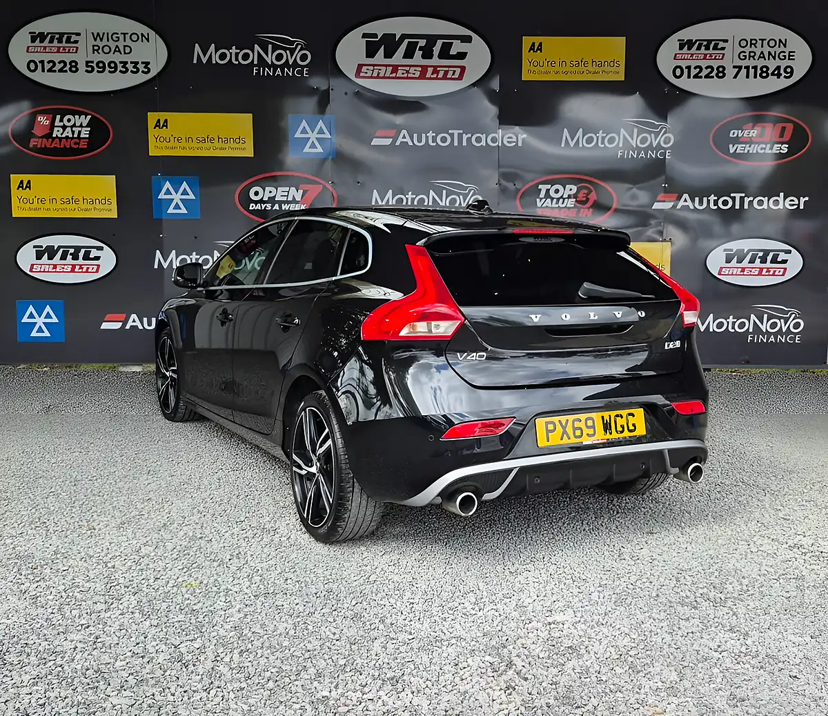 Used 2019 Volvo V40 R-Design Edition Onyx Black - Interior and Exterior details 3