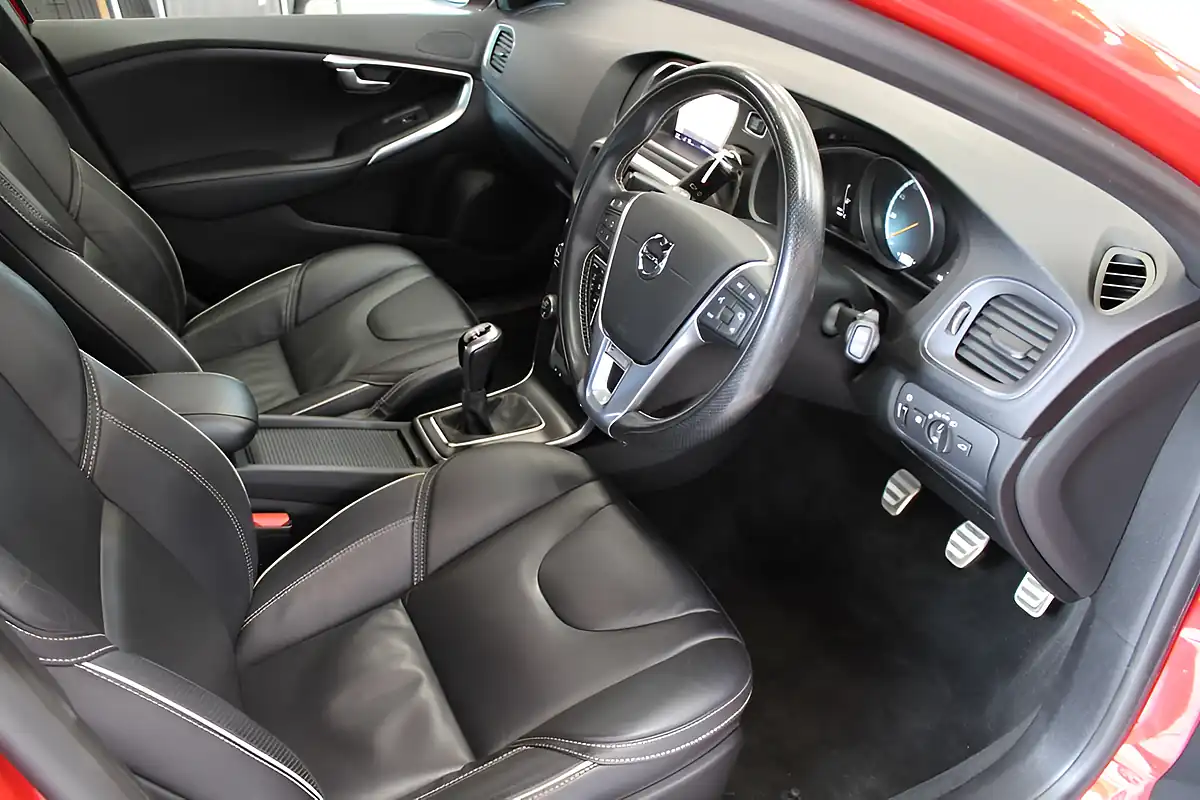 Used 2019 Volvo V40 R-Design Edition Passion Red - Interior and Exterior details 18