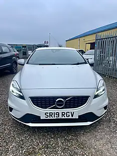 Used 2019 Volvo V40 R-Design Edition White - Interior and Exterior details 7