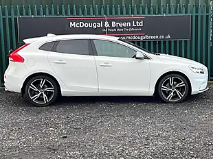 Used 2019 Volvo V40 R-Design Edition White - Interior and Exterior details 7