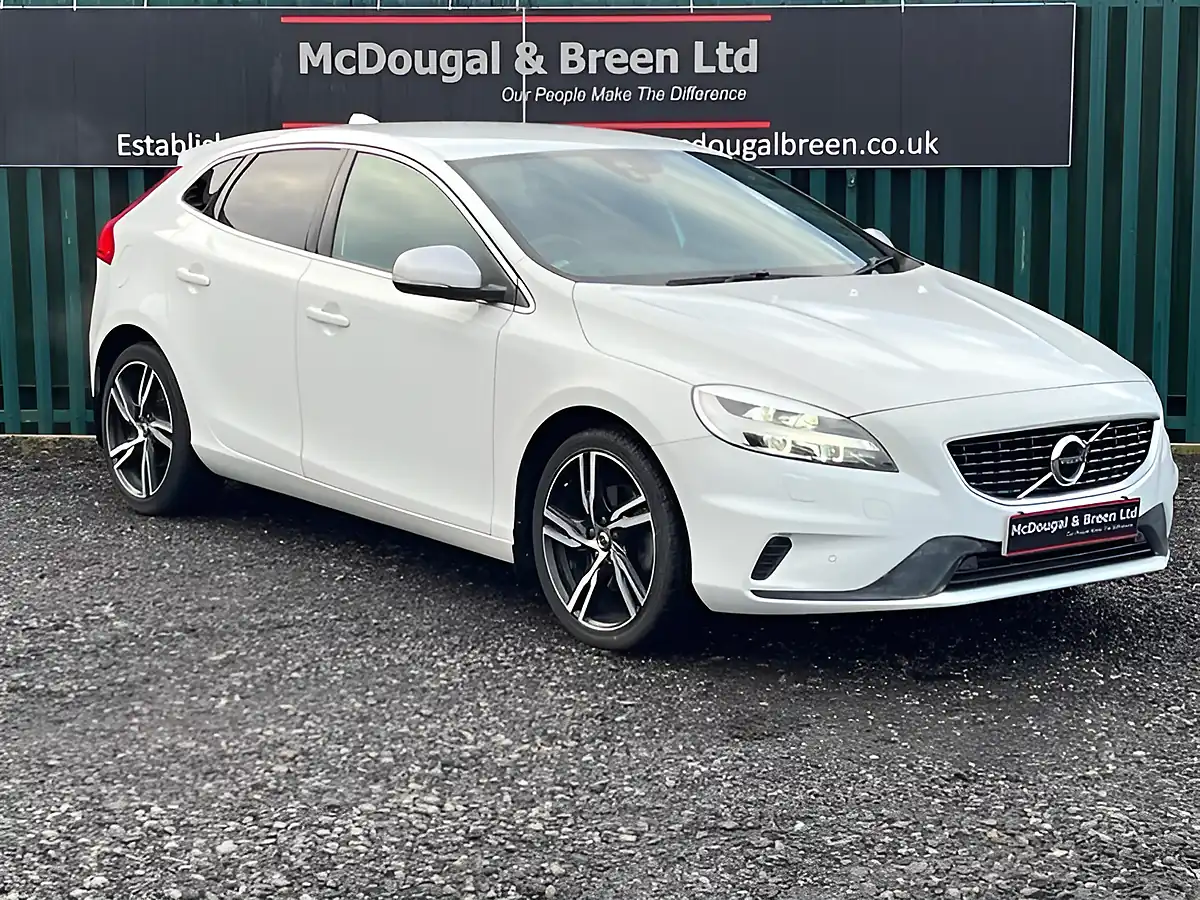 Used 2019 Volvo V40 R-Design Edition White - Interior and Exterior details 8