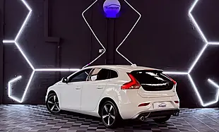 Used 2019 Volvo V40 R-Design Edition White - Interior and Exterior details 12