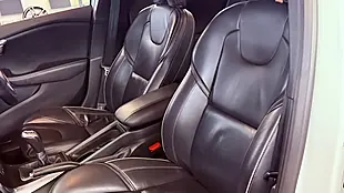 Used 2019 Volvo V40 R-Design Edition White - Interior and Exterior details 17