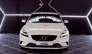 Used 2019 Volvo V40 R-Design Edition White - Interior and Exterior details 6