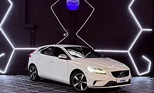 Used 2019 Volvo V40 R-Design Edition White - Interior and Exterior details 7