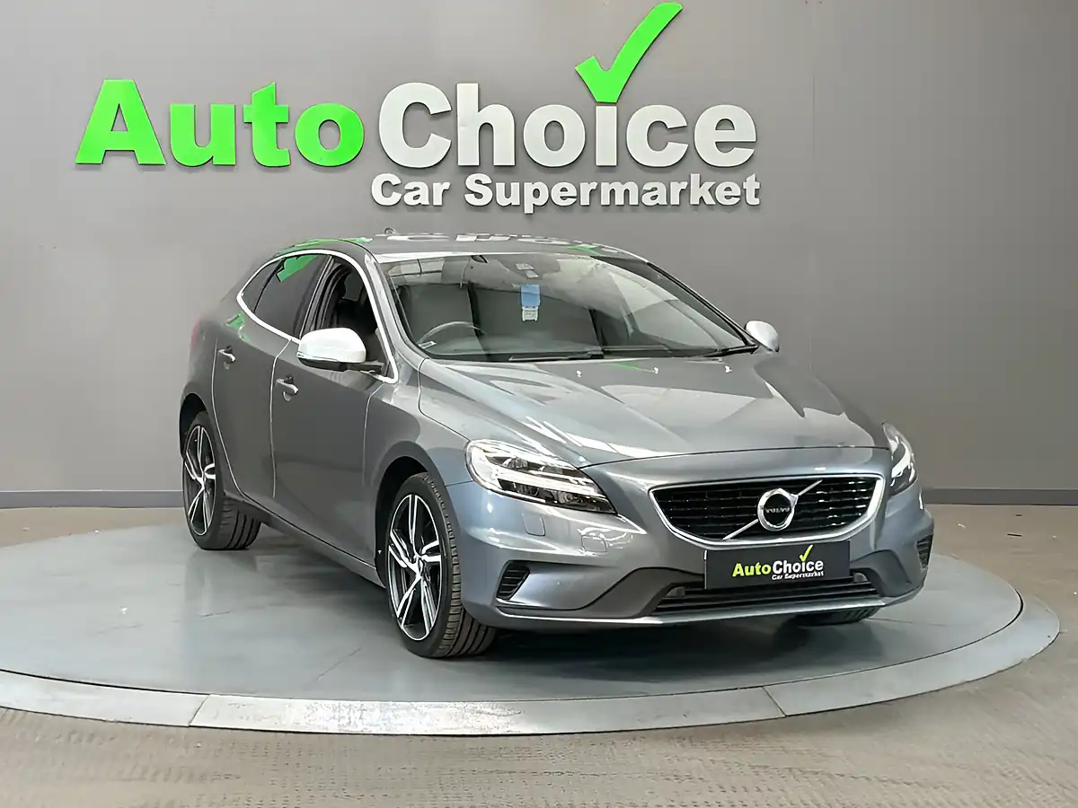 Used 2019 Volvo V40 R-Design Osmium Grey - Interior and Exterior details 2