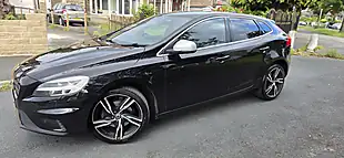 Used 2019 Volvo V40 R-Design Pro Onyx Black - Interior and Exterior details 6