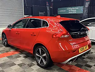 Used 2019 Volvo V40 R-Design Pro Red - Interior and Exterior details 10
