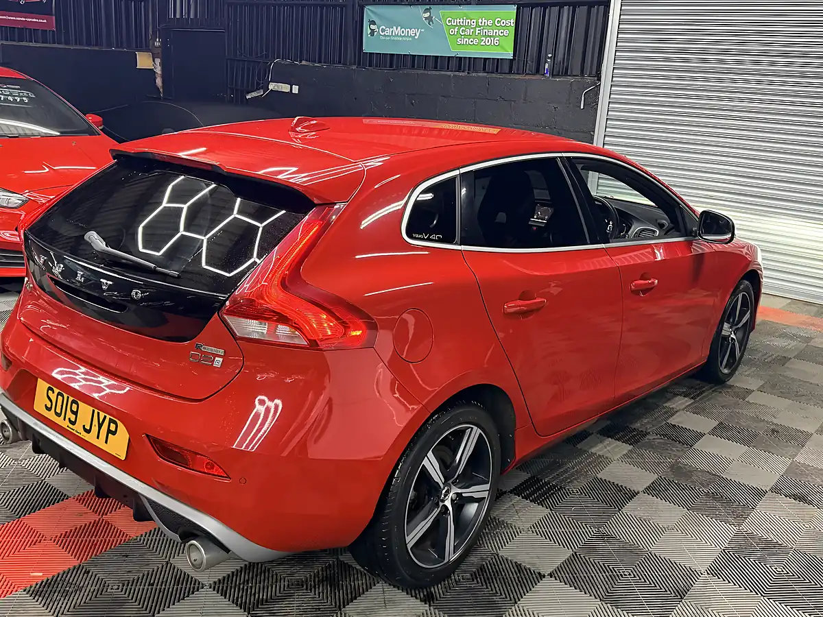 Used 2019 Volvo V40 R-Design Pro Red - Interior and Exterior details 12