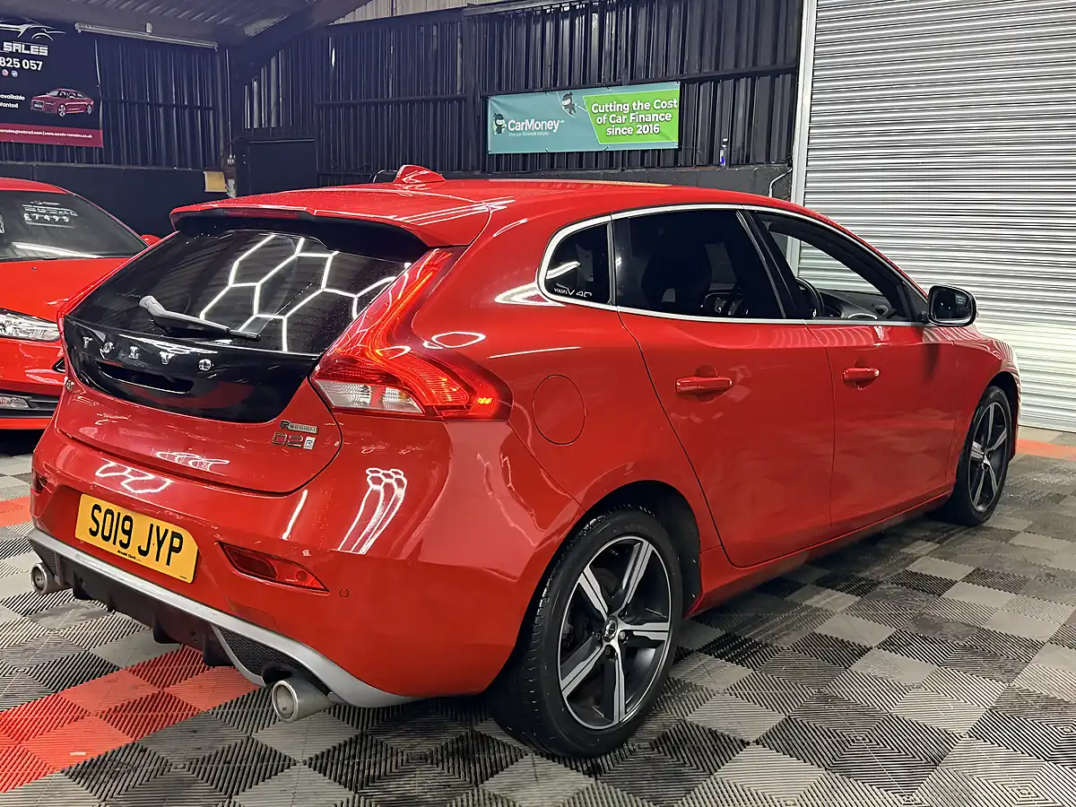 Used 2019 Volvo V40 R-Design Pro Red - Interior and Exterior details 13