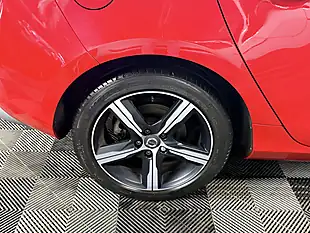Used 2019 Volvo V40 R-Design Pro Red - Interior and Exterior details 16