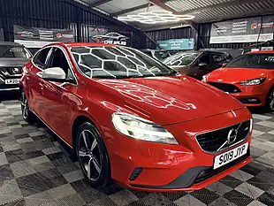 Used 2019 Volvo V40 R-Design Pro Red - Interior and Exterior details 18
