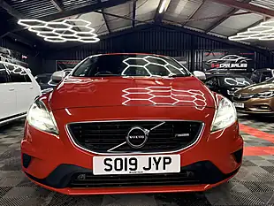 Used 2019 Volvo V40 R-Design Pro Red - Interior and Exterior details 3