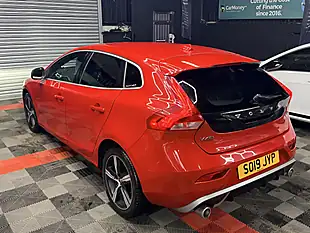 Used 2019 Volvo V40 R-Design Pro Red - Interior and Exterior details 8