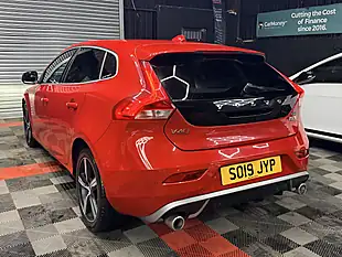 Used 2019 Volvo V40 R-Design Pro Red - Interior and Exterior details 9
