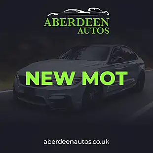 Used 2019 Volvo V40 R-Design Red - Interior and Exterior details 14