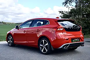 Used 2019 Volvo V40 R-Design Red - Interior and Exterior details 9