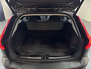 Used 2019 Volvo V60 Cross Country Grey - Interior and Exterior details 19