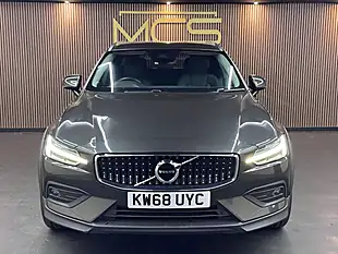 Used 2019 Volvo V60 Cross Country Grey - Interior and Exterior details 2