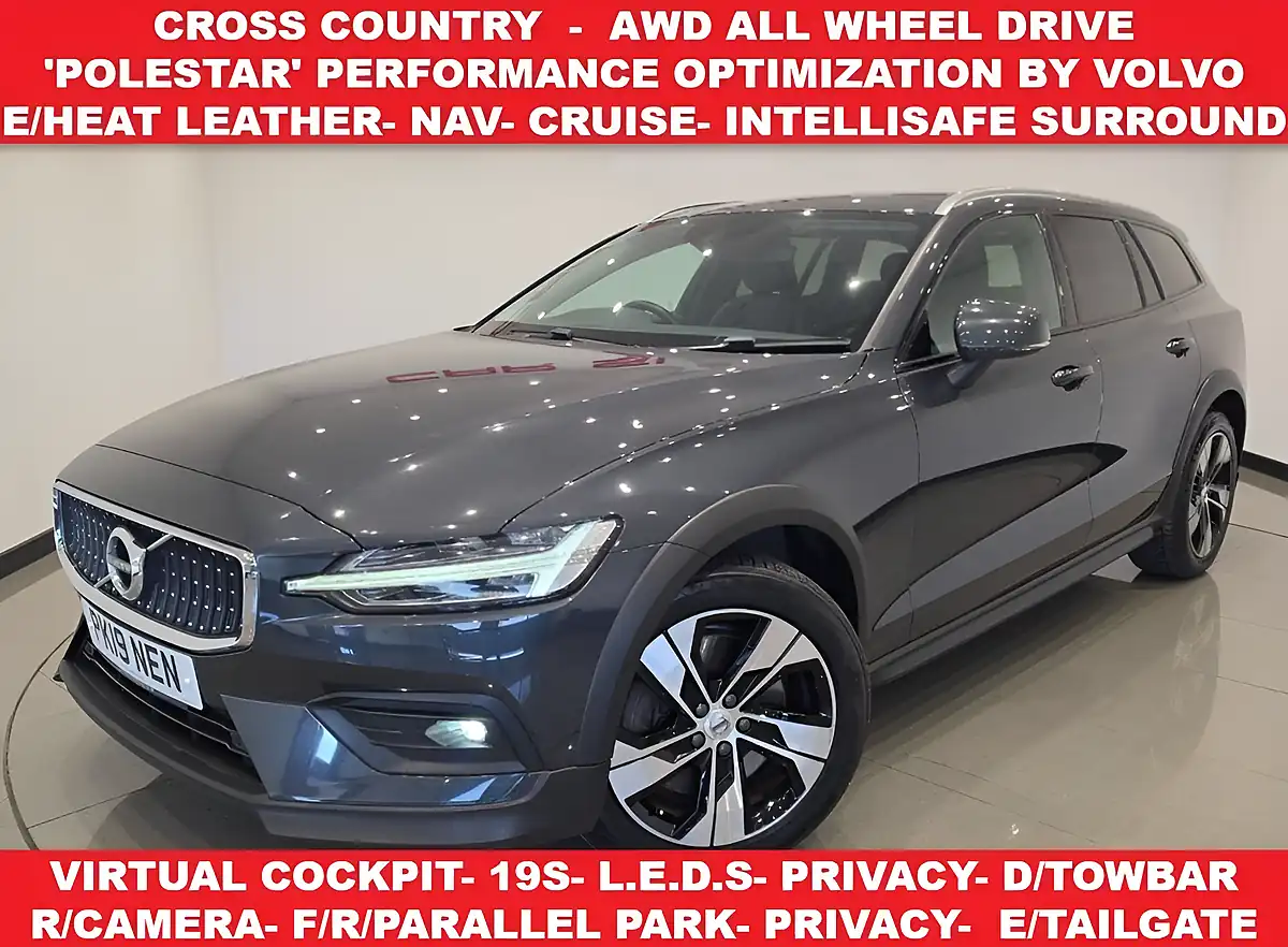 Used 2019 Volvo V60 Cross Country Plus Grey - Front View